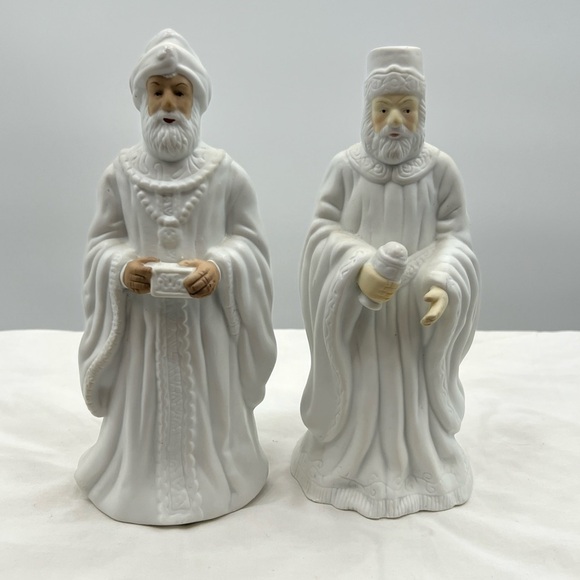 House of Lloyd ceramic white Wisemen. Set of 2 Vintage - Picture 1 of 10